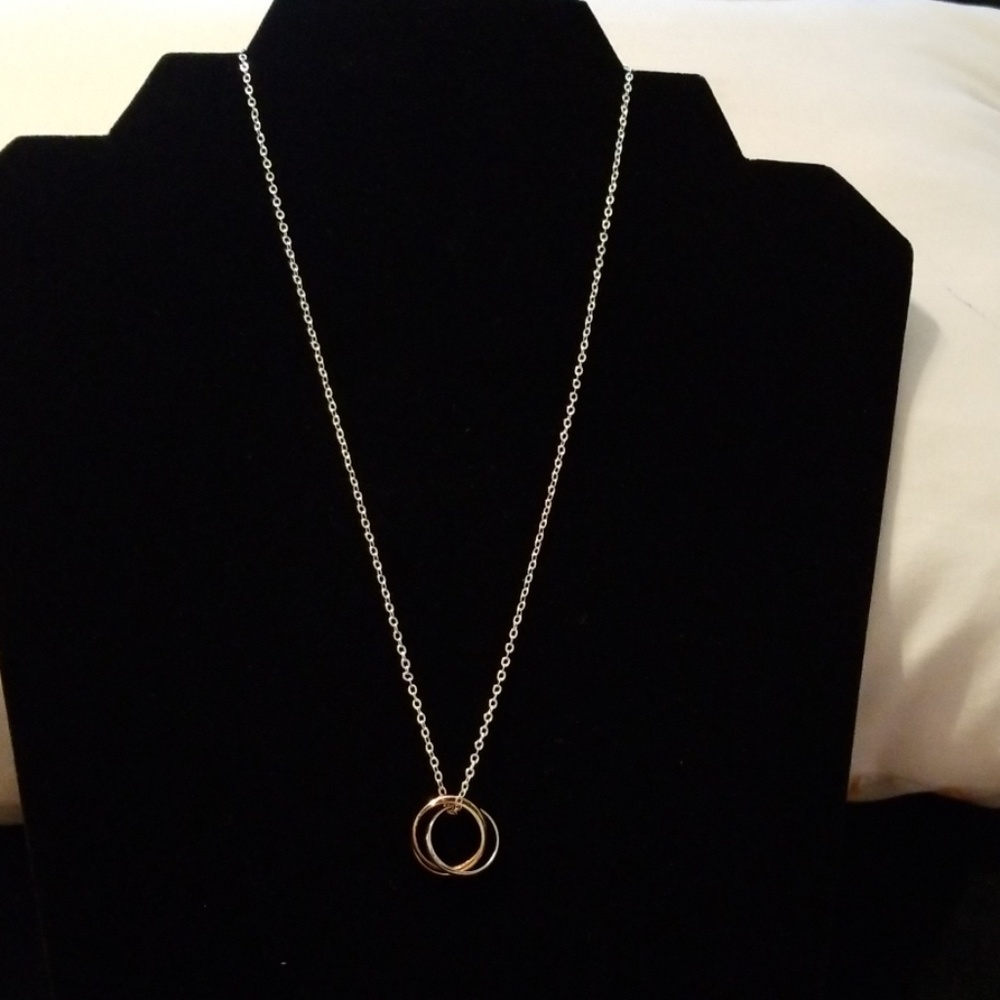 3 color tone circles necklace